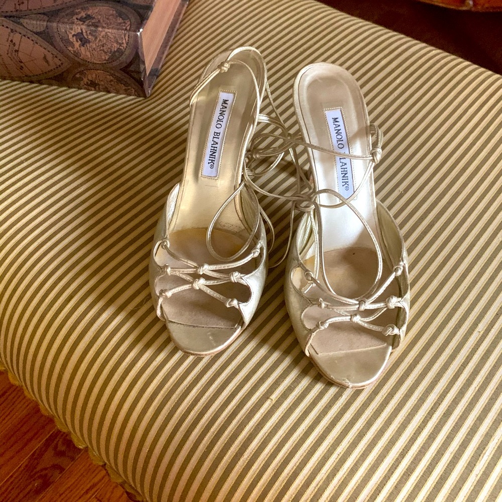 Manolo Blahnik shoes heels Pre owned Authentic